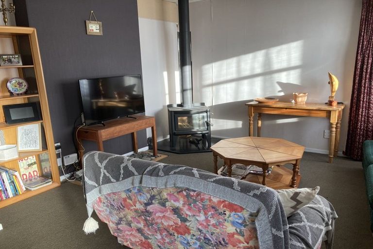 Photo of property in 41 Seymour Street, Waitara, 4320