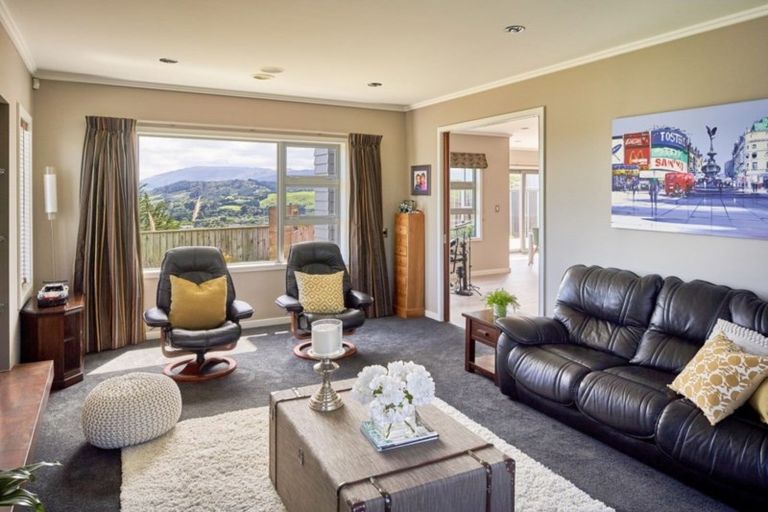 Photo of property in 49 Endeavour Drive, Whitby, Porirua, 5024