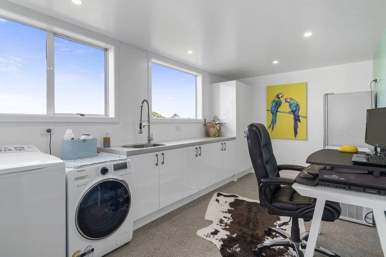 Photo of property in 15 Green Island Bush Road, Blackhead, Dunedin, 9076