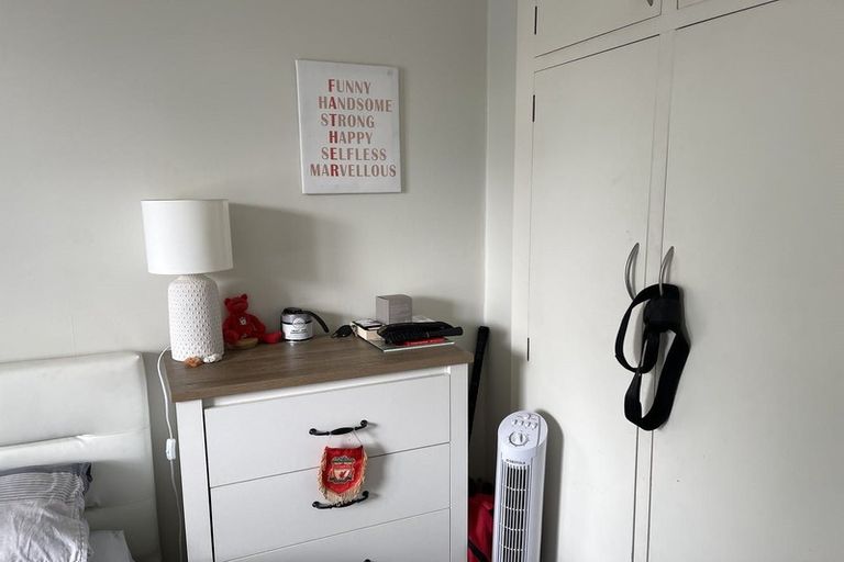 Photo of property in 2/5 Pitt Place, St Albans, Christchurch, 8014