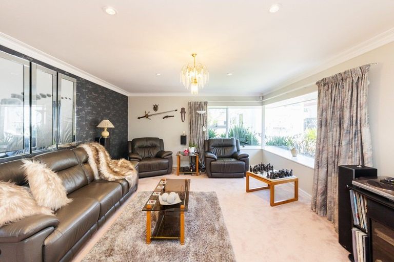 Photo of property in 22 Hanmer Place, Highbury, Palmerston North, 4412