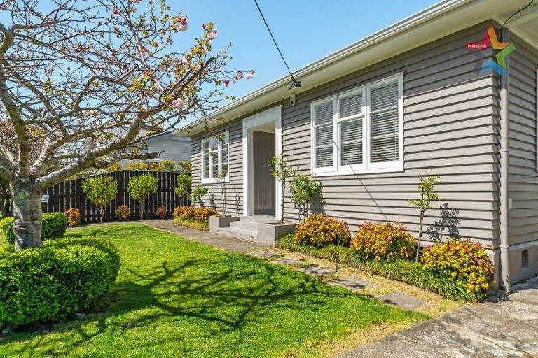 Photo of property in 21 Kingston Street, Boulcott, Lower Hutt, 5011