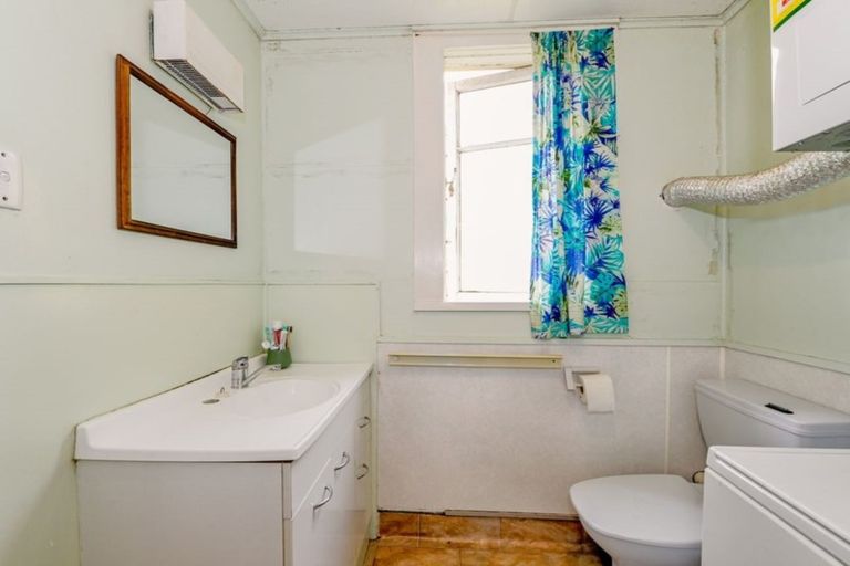 Photo of property in 3 Bishops Road, Dunedin Central, Dunedin, 9016