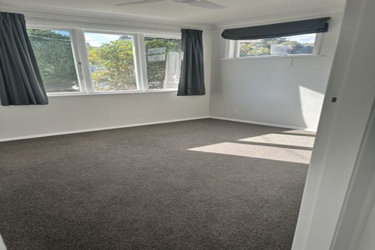 Photo of property in 11 Henry Street, Ebdentown, Upper Hutt, 5018