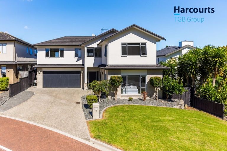 Photo of property in 2 Beatrice Place, Flat Bush, Auckland, 2016