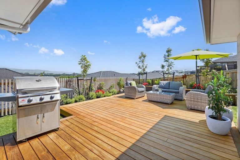 Photo of property in 4 Herring Place, Omokoroa, 3114