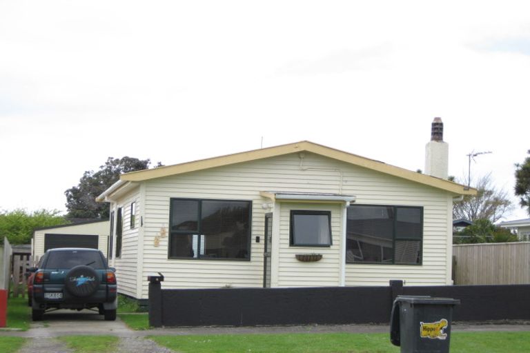 Photo of property in 4a Cracroft Street, Waitara, 4320