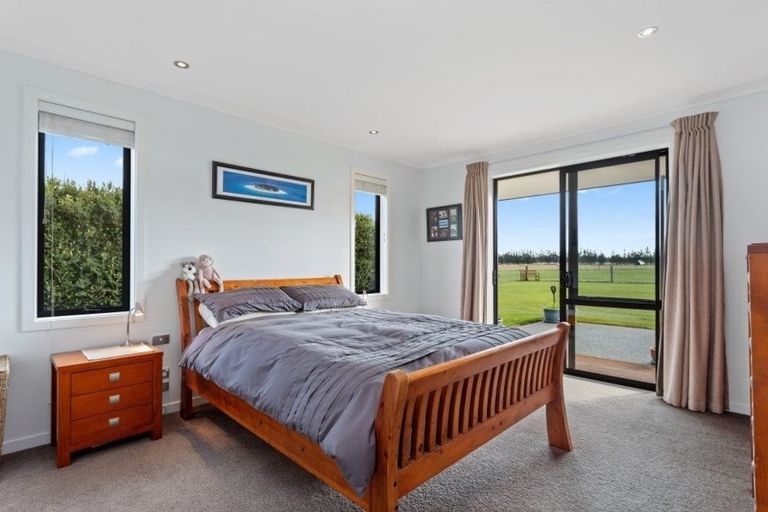 Photo of property in 77 Round Hill Road, Loburn, Rangiora, 7472