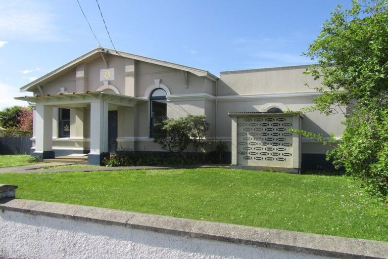 Photo of property in 18 Leonard Street, Waimate, 7924