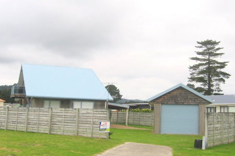 Photo of property in 108 Puka Crescent, Matarangi, Whitianga, 3592