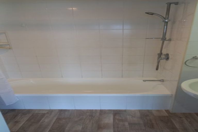 Photo of property in The Rennaissance, 5j/18 Ronwood Avenue, Manukau, Auckland, 2104