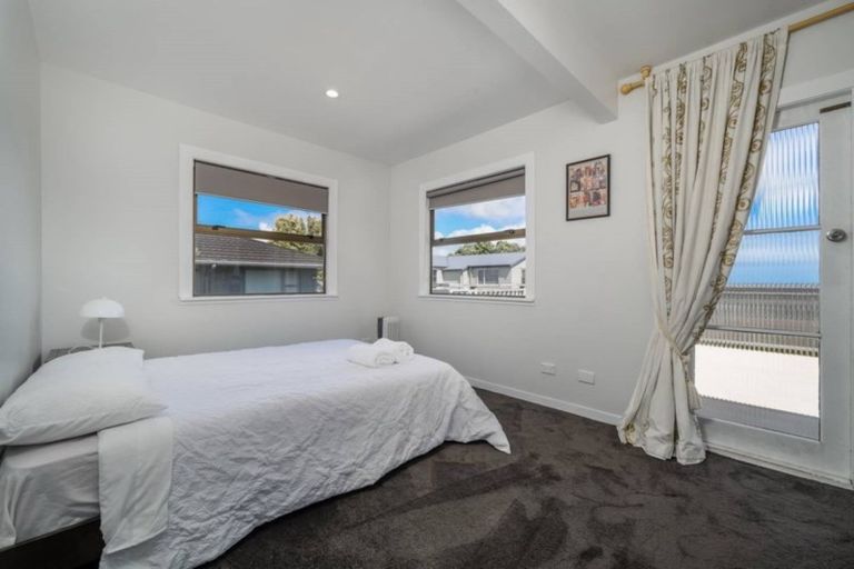 Photo of property in 46 Bleakhouse Road, Howick, Auckland, 2014