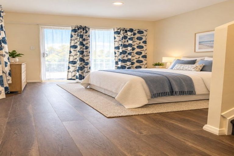 Photo of property in 2/9 Midvale Place, Burswood, Auckland, 2013