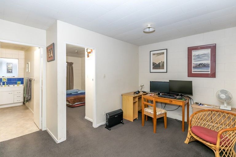 Photo of property in 20 Te Aroha Street, Hamilton East, Hamilton, 3216