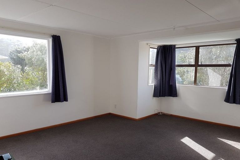 Photo of property in 138 Rangituhi Crescent, Takapuwahia, Porirua, 5022