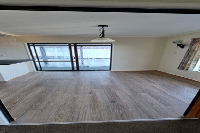 Photo of property in 61 Viewmont Drive, Harbour View, Lower Hutt, 5010