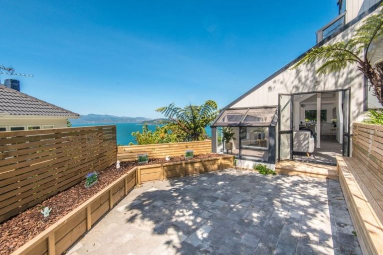 Photo of property in 33 Homebush Road, Khandallah, Wellington, 6035