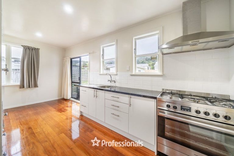 Photo of property in 11 Toomath Street, Naenae, Lower Hutt, 5011