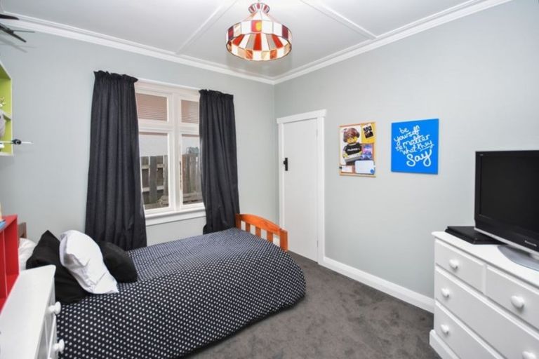 Photo of property in 86 Middleton Road, Kew, Dunedin, 9012