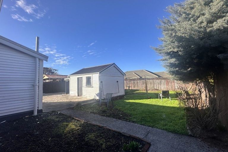 Photo of property in 3/12 Coopers Road, Dallington, Christchurch, 8061