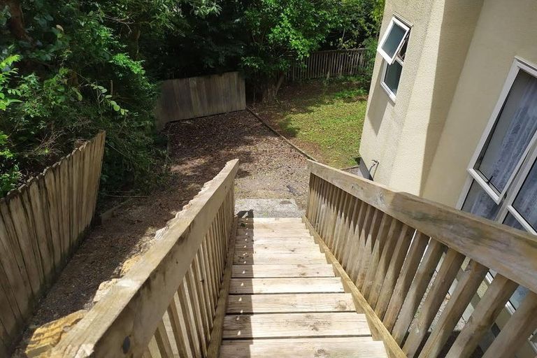 Photo of property in 9 Ryehill Close, New Lynn, Auckland, 0600