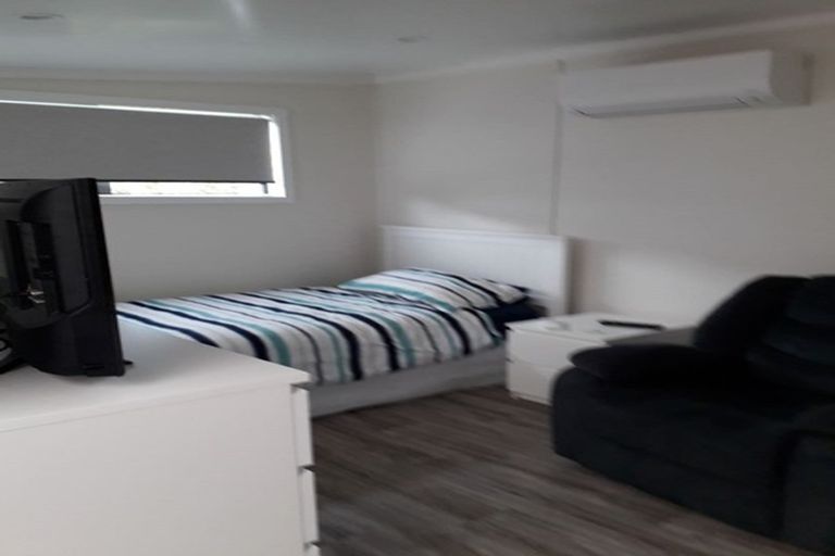 Photo of property in 67 Stevenson Road, Clarks Beach, 2122