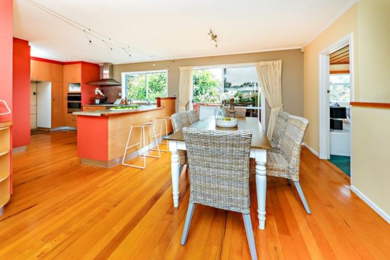 Photo of property in 42 Gordon Avenue, Milford, Auckland, 0620