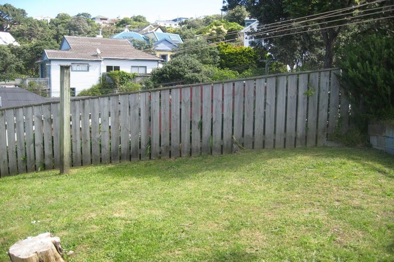 Photo of property in 3-5 Knoll Street, Island Bay, Wellington, 6023