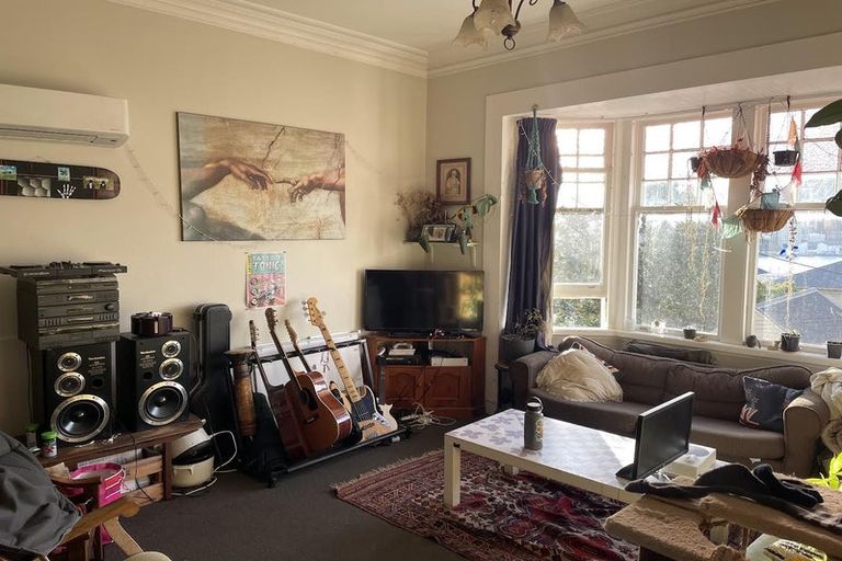 Photo of property in 66 Hawker Street, Mount Victoria, Wellington, 6011