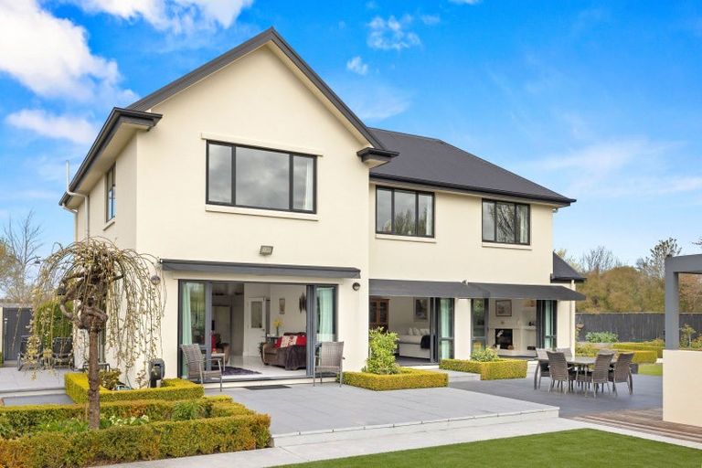 Photo of property in 51 Lewisham Park, St Albans, Christchurch, 8052