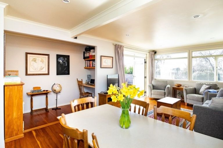 Photo of property in 53 Reynolds Road, Havelock North, 4130