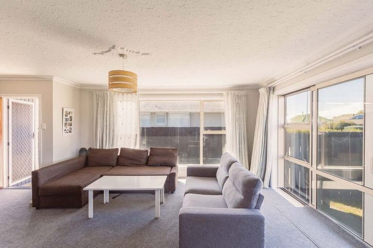 Photo of property in 1/7 Tulloch Place, Papanui, Christchurch, 8052