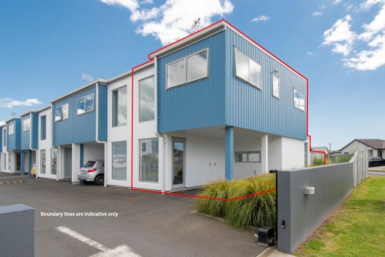 Photo of property in 31 Reynolds Place, Papamoa Beach, Papamoa, 3118