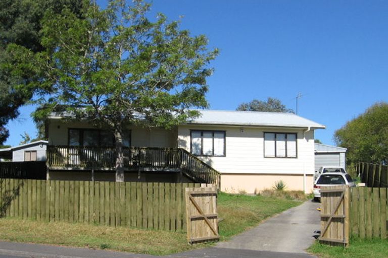 Photo of property in 123 Moire Road, West Harbour, Auckland, 0618