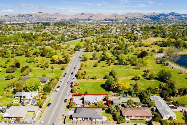 Photo of property in 93 Gayhurst Road, Dallington, Christchurch, 8061