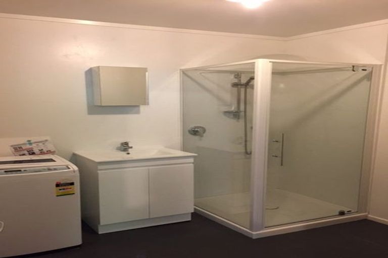 Photo of property in 120 Austin Street, Mount Victoria, Wellington, 6011