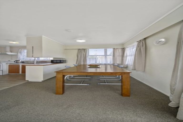 Photo of property in 2/6 Cornwall Road, Papatoetoe, Auckland, 2025