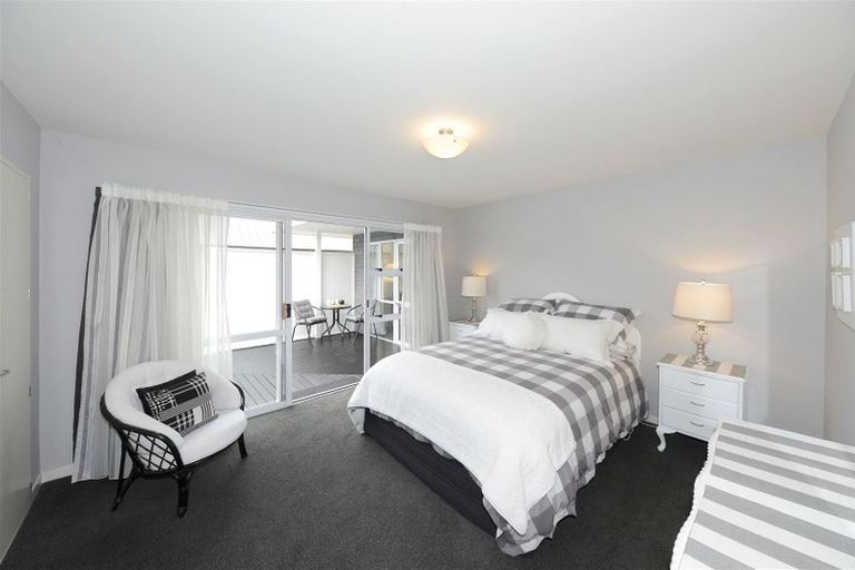 Photo of property in 5b Memorial Avenue, Ilam, Christchurch, 8053