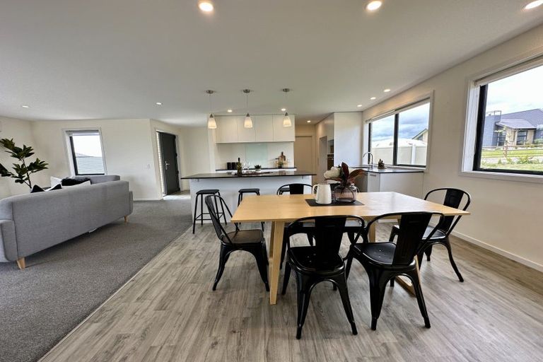 Photo of property in 8 Chatham Rise, Seaward Bush, Invercargill, 9812