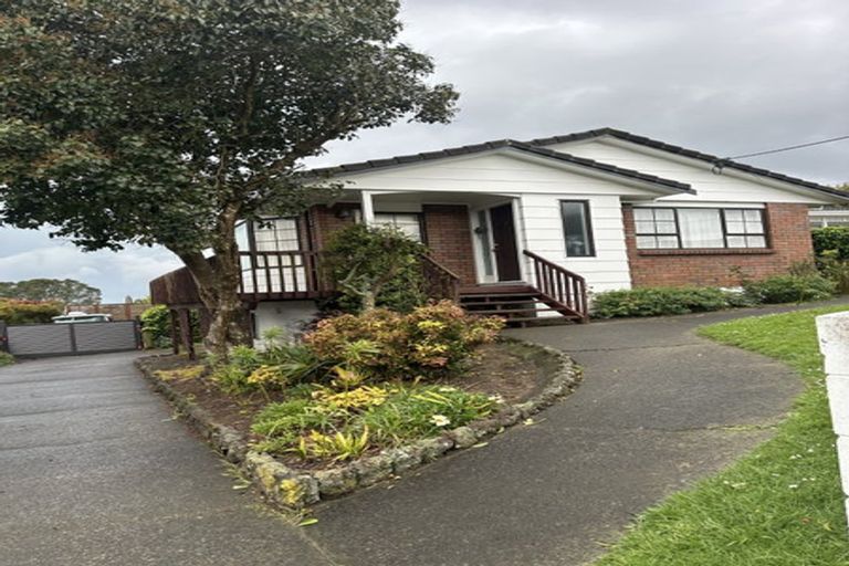 Photo of property in 2/7 Roseberry Avenue, Birkenhead, Auckland, 0626