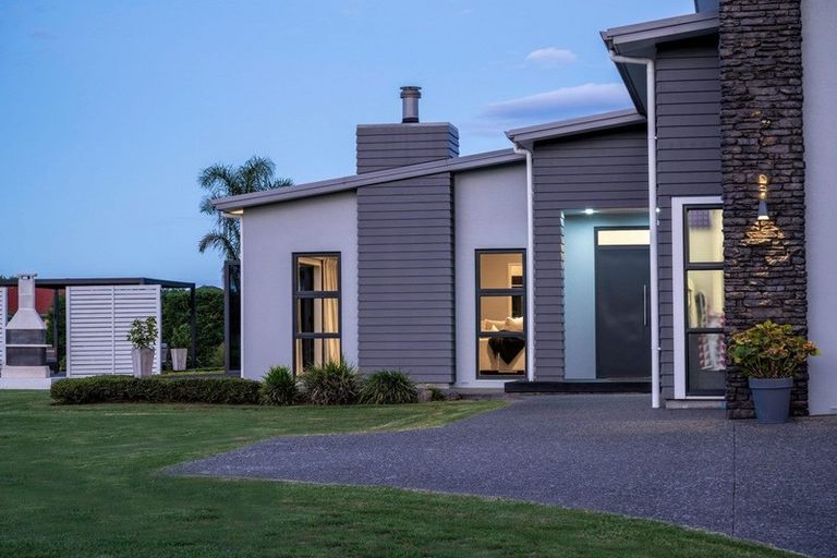 Photo of property in 45 Royal Ascot Drive, Papamoa Beach, Te Puke, 3187