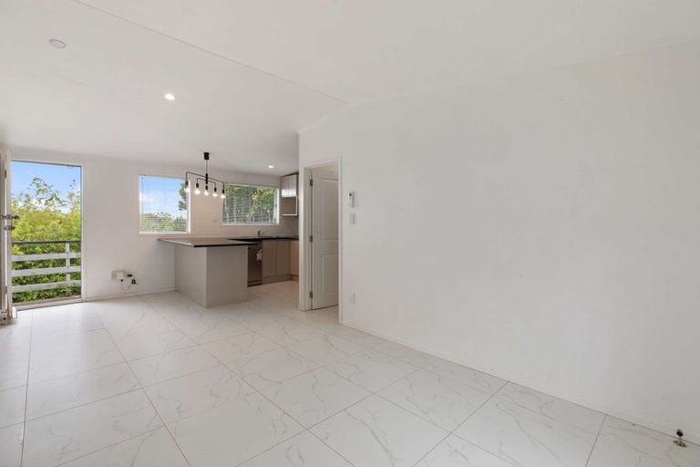 Photo of property in 7/66 Astley Avenue, New Lynn, Auckland, 0600