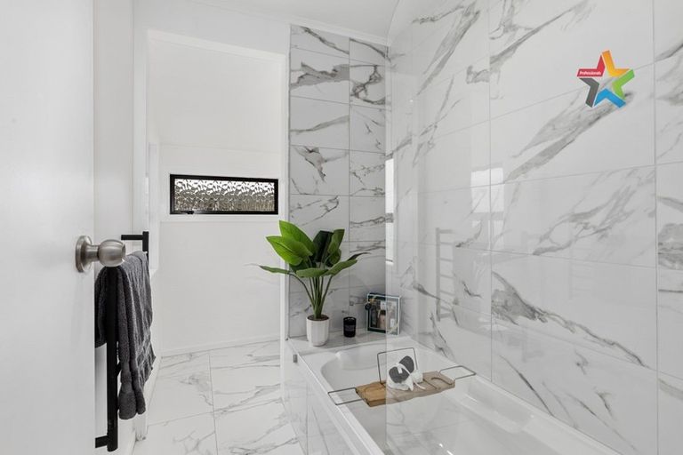 Photo of property in 16 Harris Street, Naenae, Lower Hutt, 5011