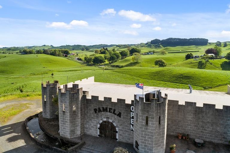 Photo of property in 7 Mahood Street, Tirau, 3410