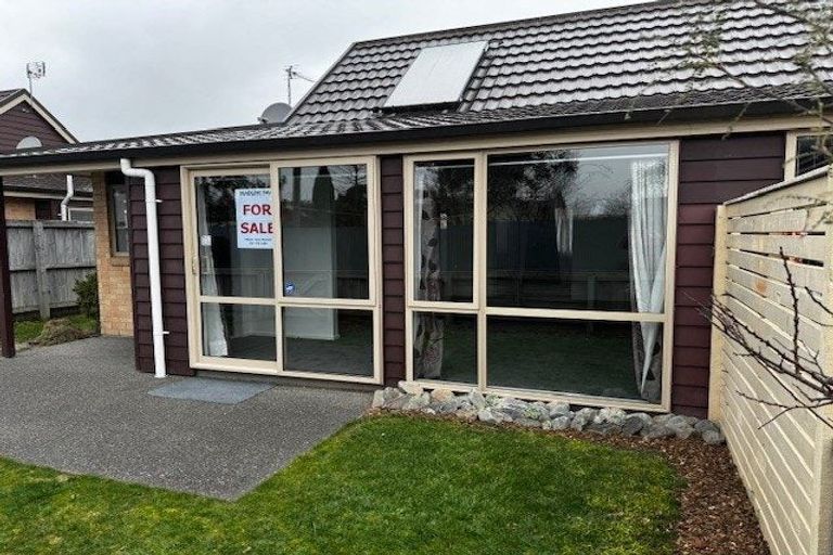 Photo of property in 3 Reeves Road, Rangiora, 7400