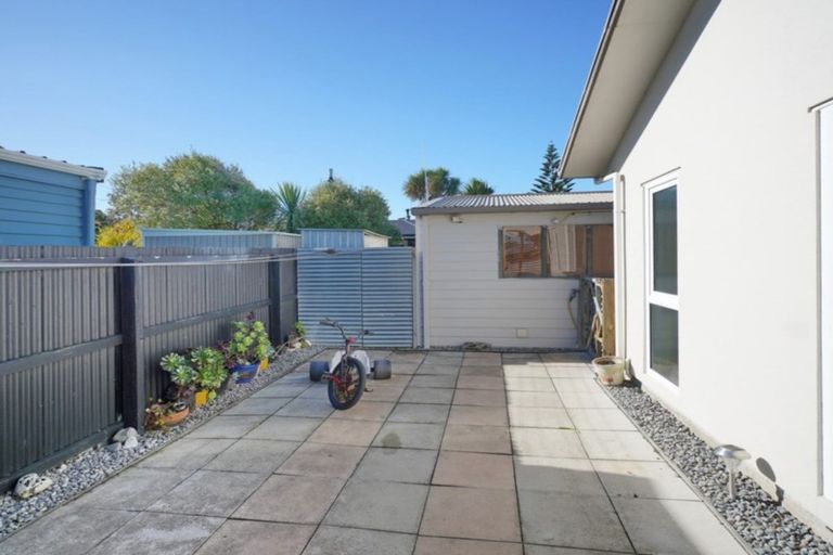 Photo of property in 319 Estuary Road, South New Brighton, Christchurch, 8062