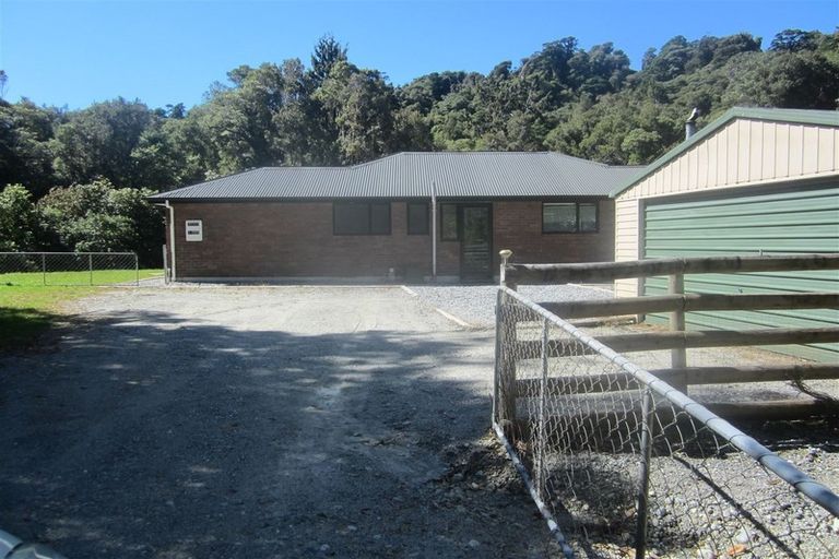 Photo of property in 543 Rutherglen Road, Marsden, Greymouth, 7872