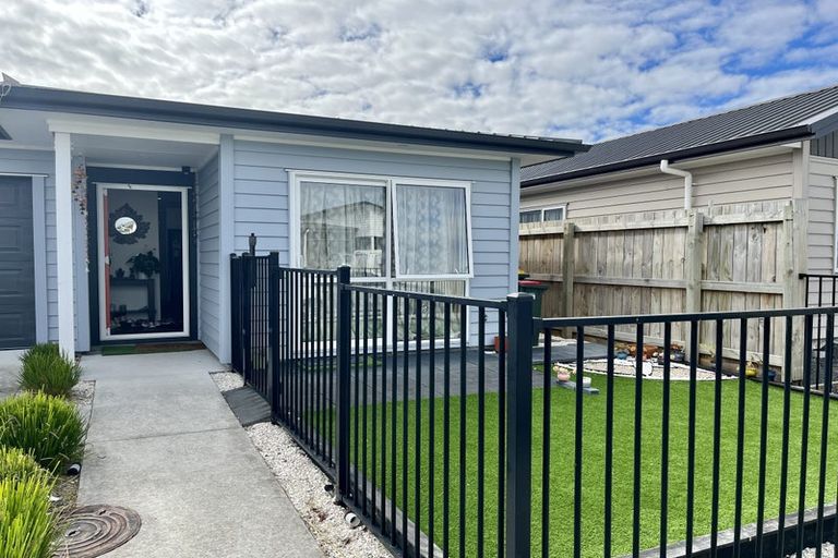 Photo of property in 7 Kapowai Boulevard, Takanini, 2112