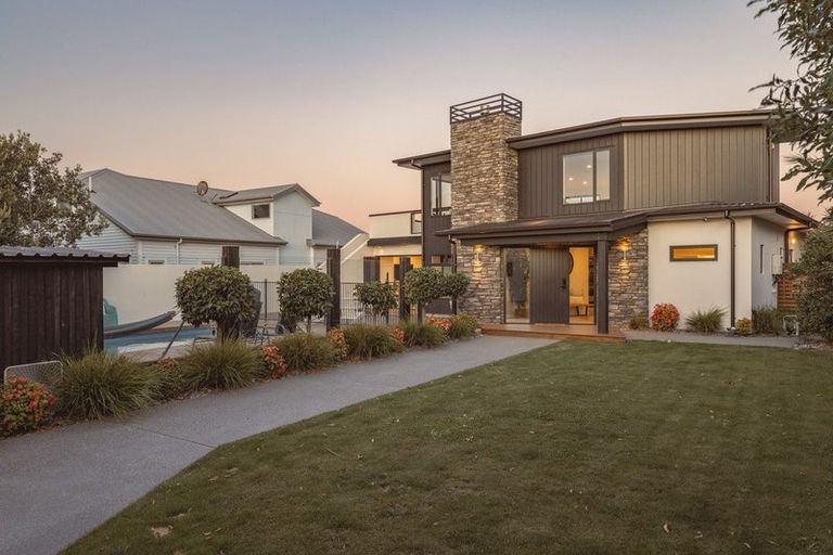 Photo of property in 10 Stout Street, Waimairi Beach, Christchurch, 8083