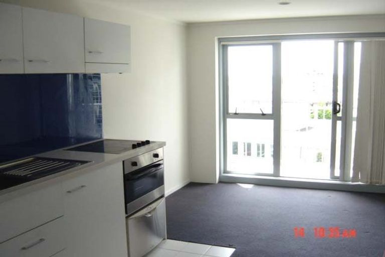 Photo of property in Waldorf Bankside Apartments, 4e/8 Bankside Street, Auckland Central, Auckland, 1010